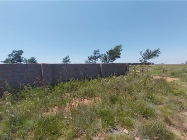 1300 m² Land available in Ben Fleur