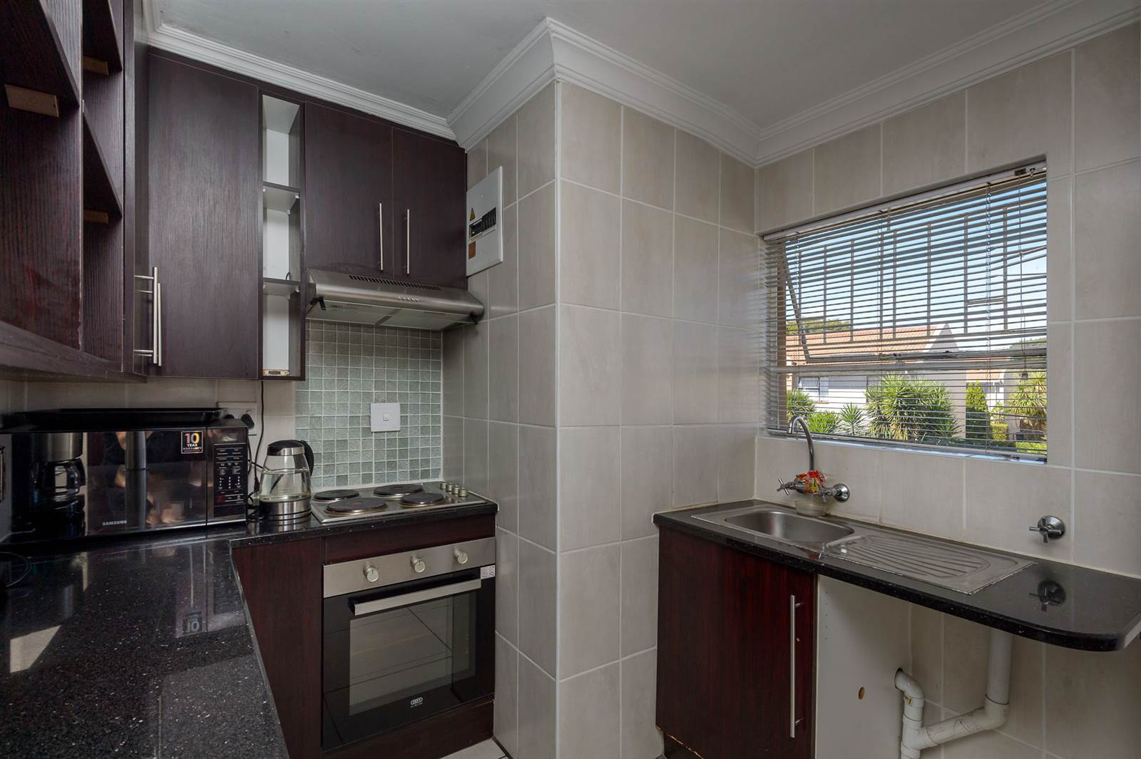 2 Bed Apartment in Impala Park photo number 2