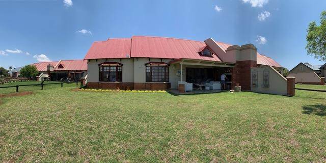 3 Bed Townhouse in Boschkop photo number 25