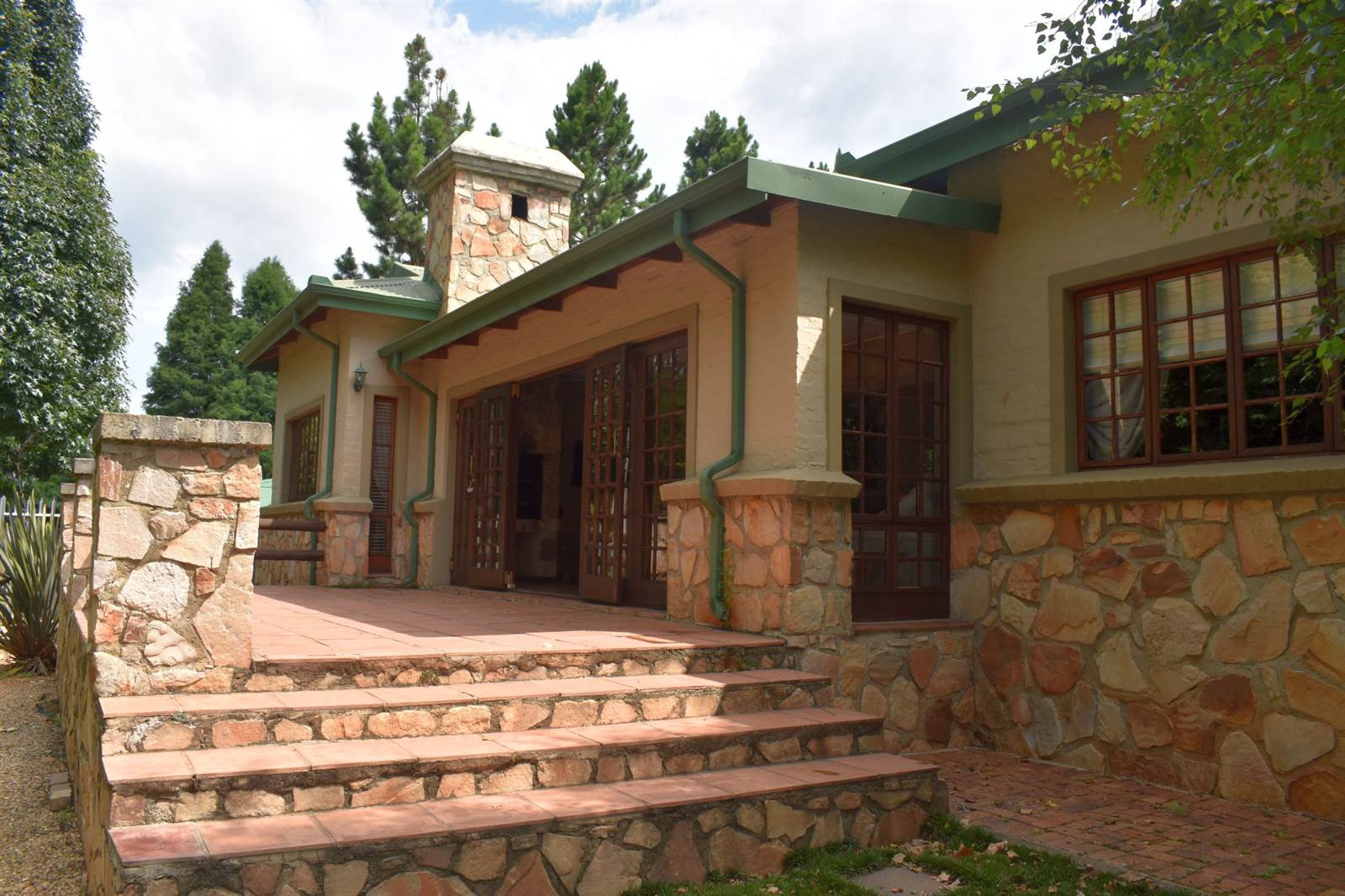 3 Bed House in Dullstroom photo number 19