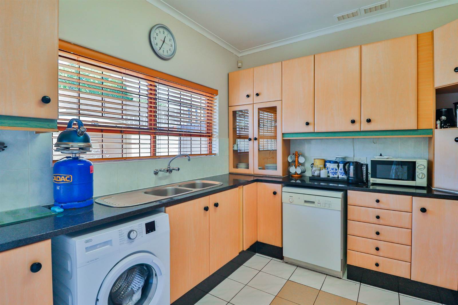 3 Bed House in Milnerton Central photo number 9