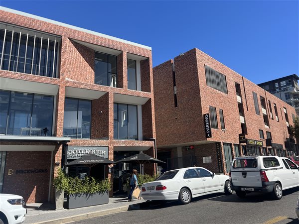 628  m² Commercial space in Salt River