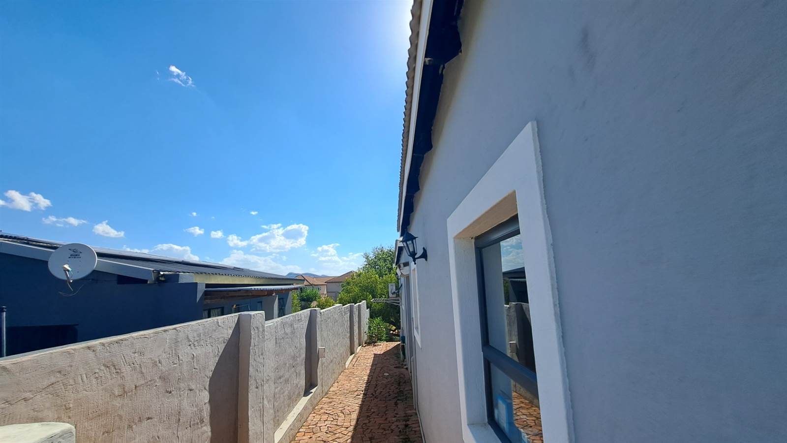 3 Bed House in Hartbeespoort Dam photo number 20