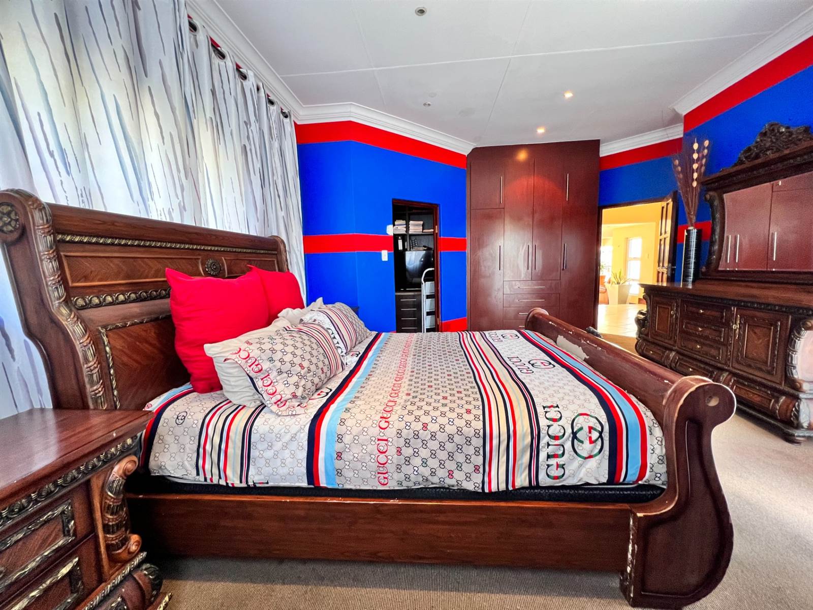 6 Bed House in Centurion Golf Estate photo number 26