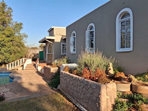 3 Bedroom House 3 Bedroom House