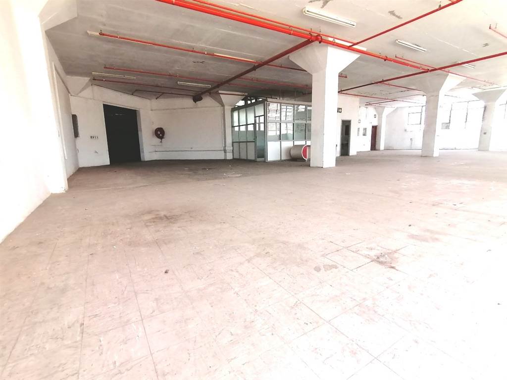 351  m² Commercial space in Overport photo number 10