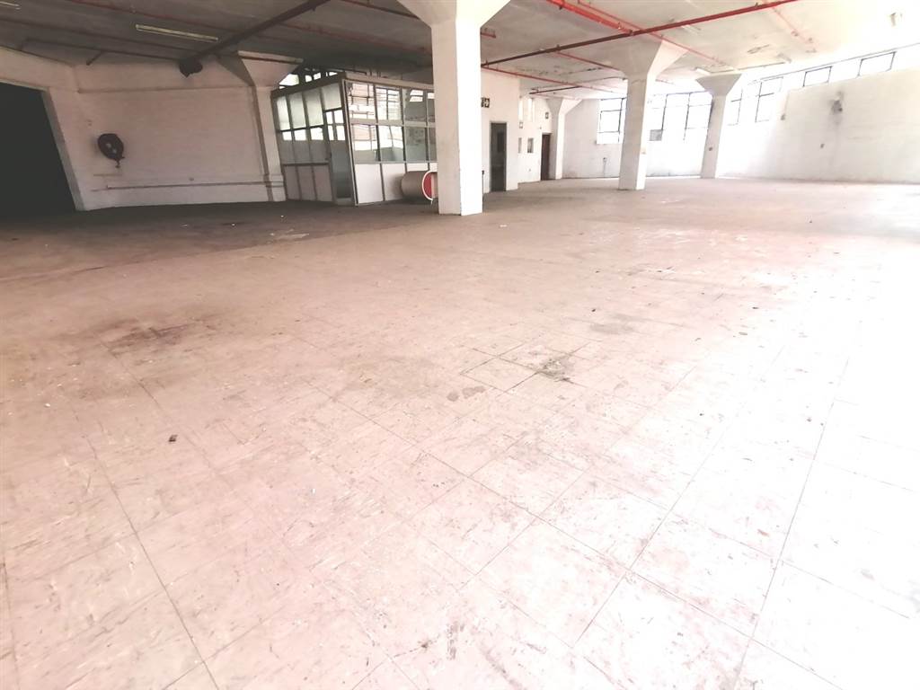 351  m² Commercial space in Overport photo number 9
