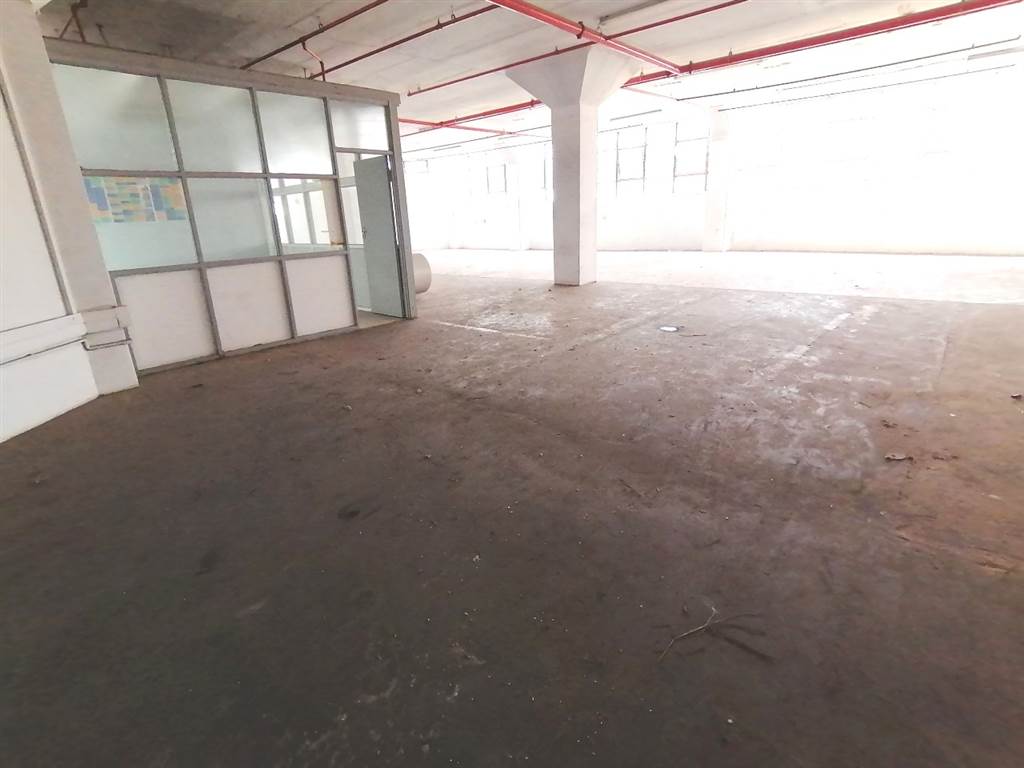 351  m² Commercial space in Overport photo number 8