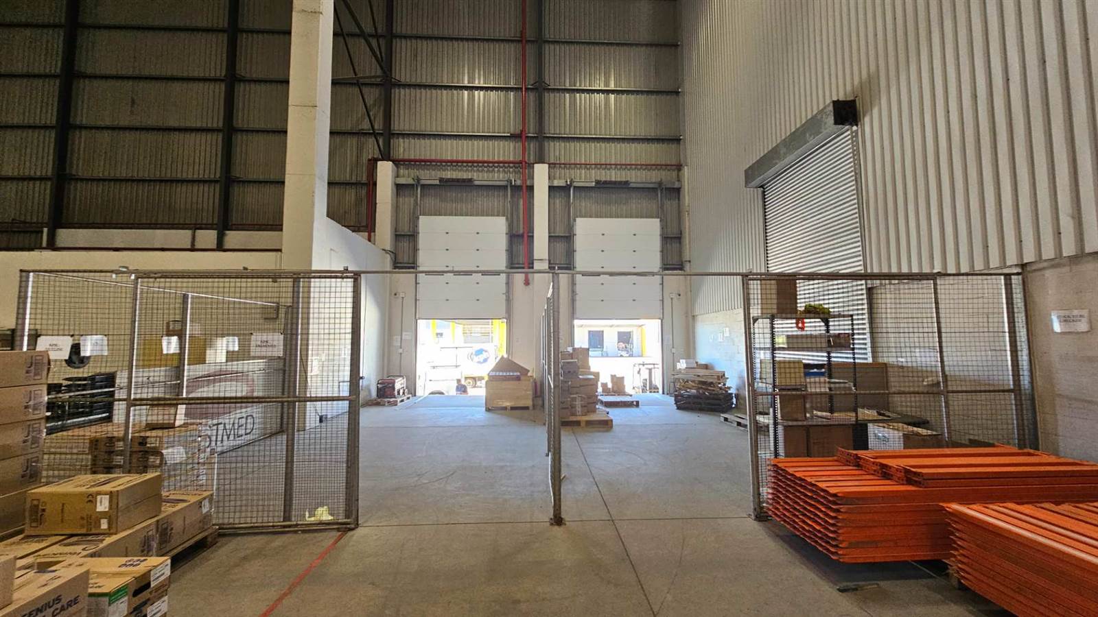 3213  m² Industrial space in Airport Industria photo number 12