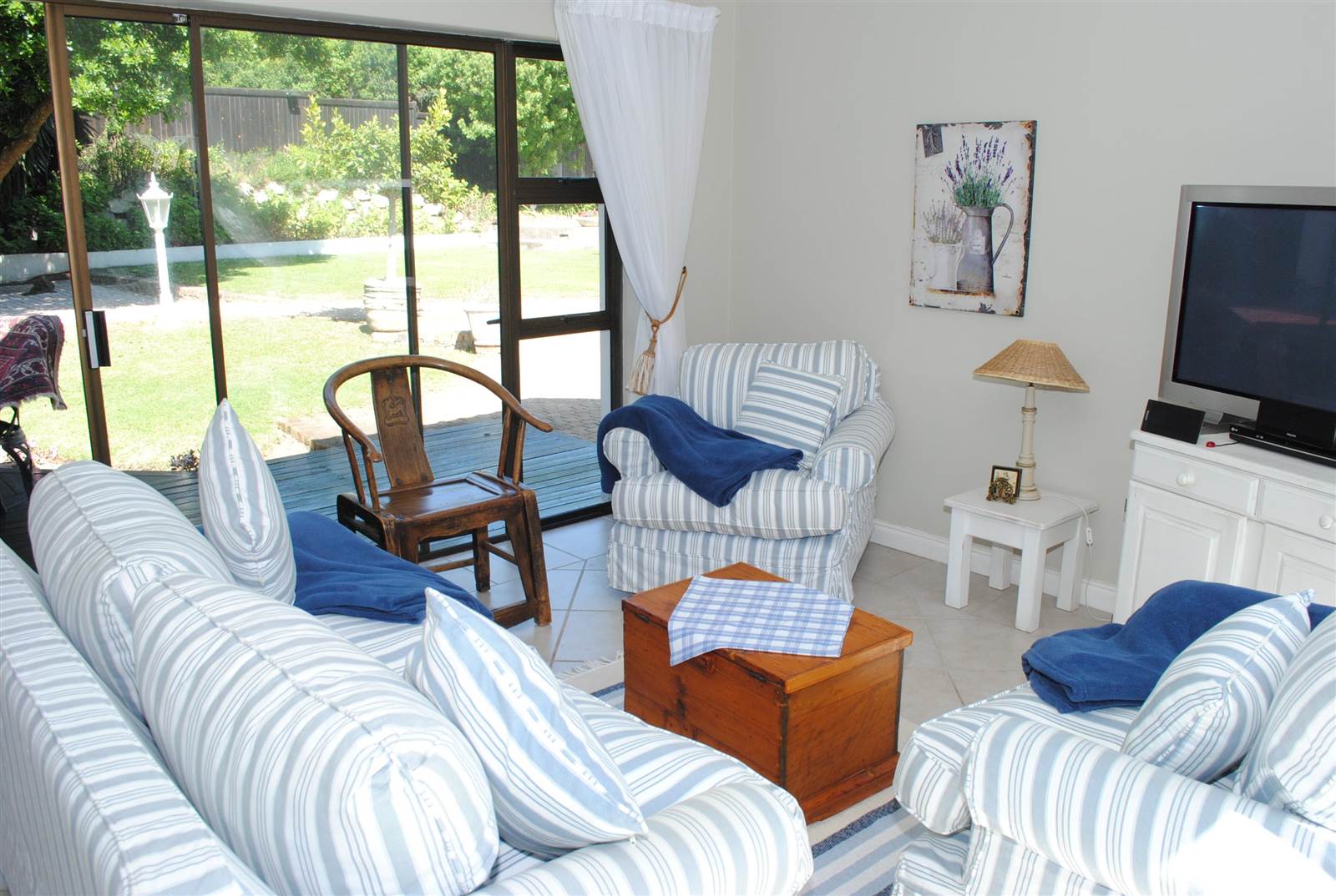 2 Bed House in St Francis Bay photo number 4