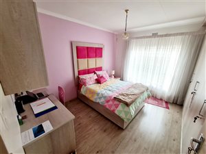 4 Bed House in Erasmia