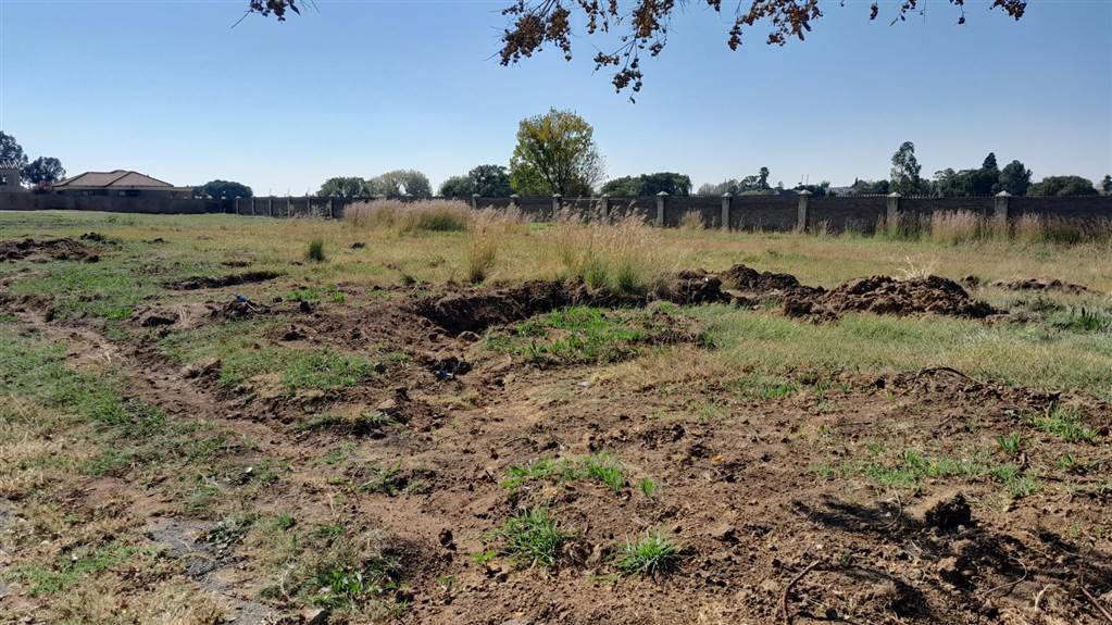 630 m² Land available in Helderwyk photo number 10