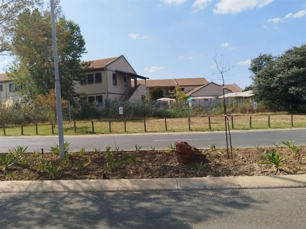 630 m² Land available in Helderwyk photo number 12