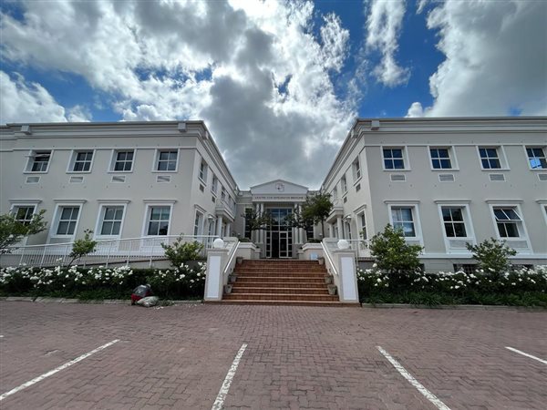 196  m² Commercial space in Bryanston