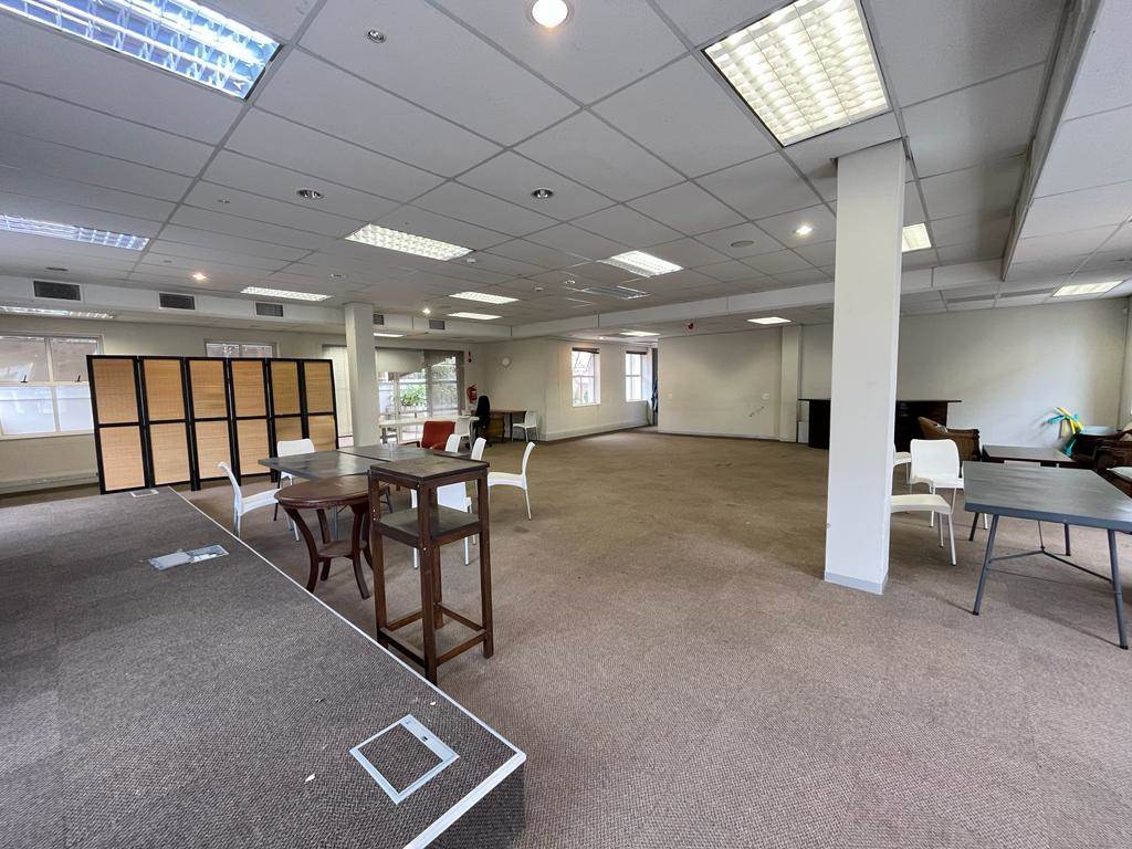 196  m² Commercial space in Bryanston photo number 10