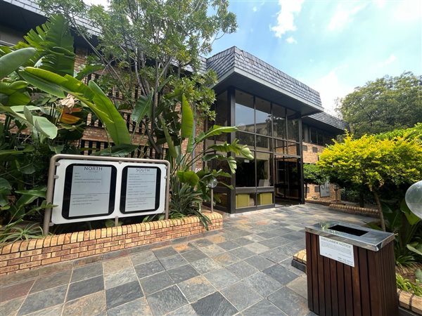 160  m² Commercial space in Lonehill
