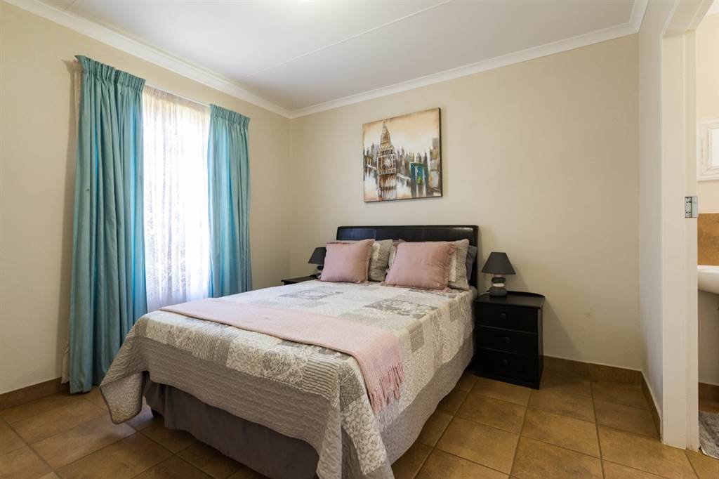 2 Bed House in Savanna Park photo number 12