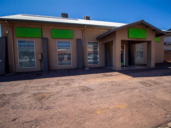 572 m² Commercial space 572 m² Commercial space