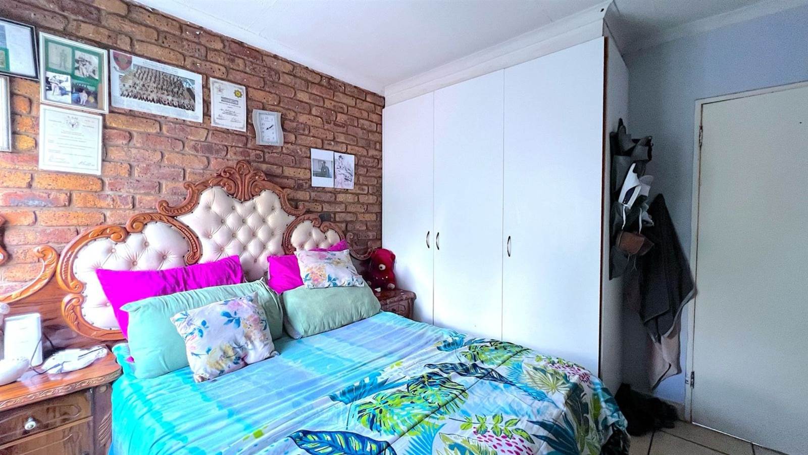 2 Bed Apartment in Pretoria West photo number 8