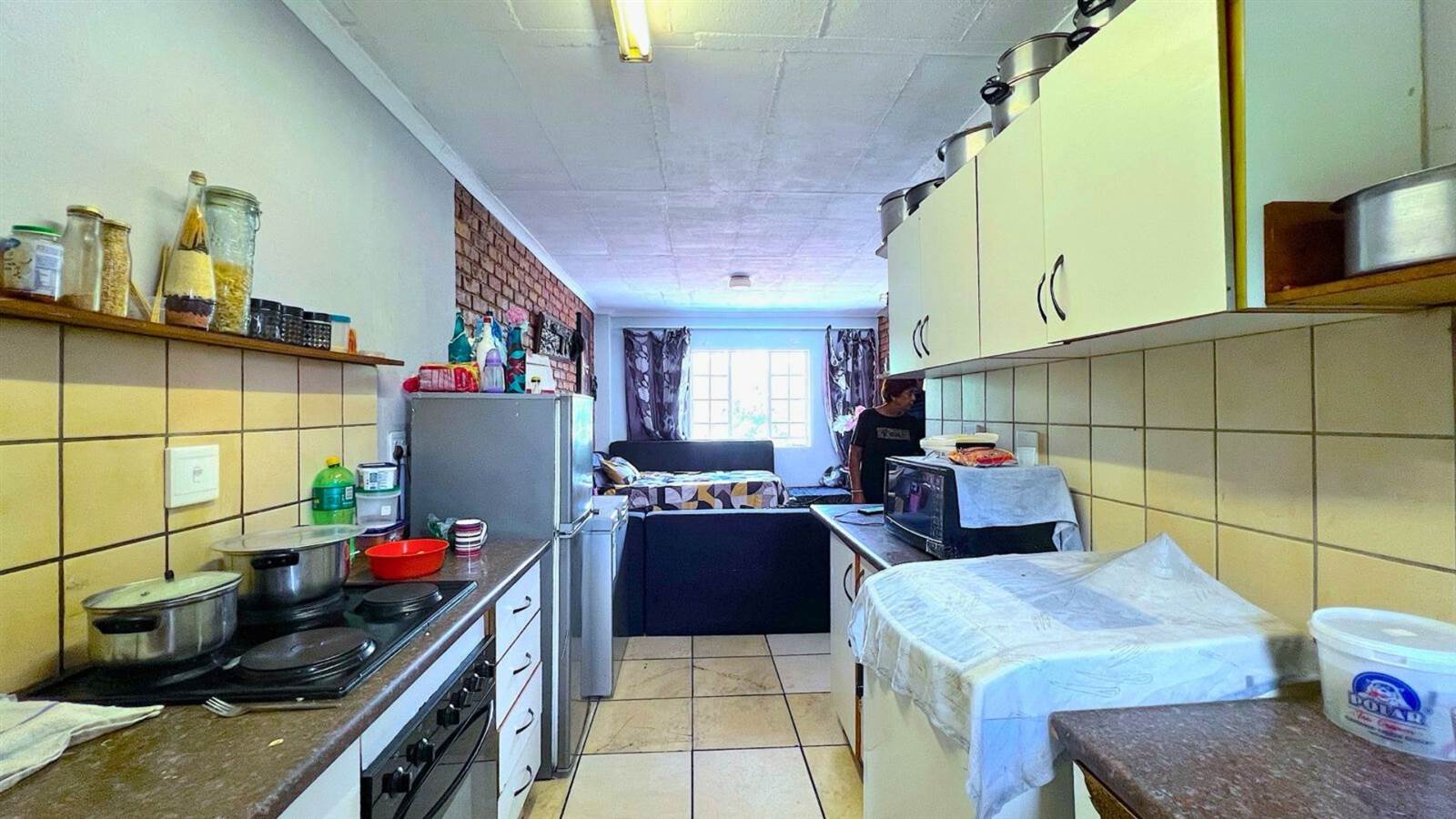 2 Bed Apartment in Pretoria West photo number 4