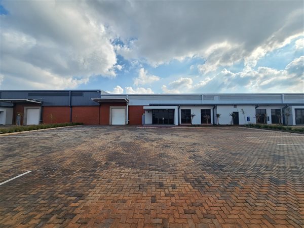 1 524  m² Industrial space