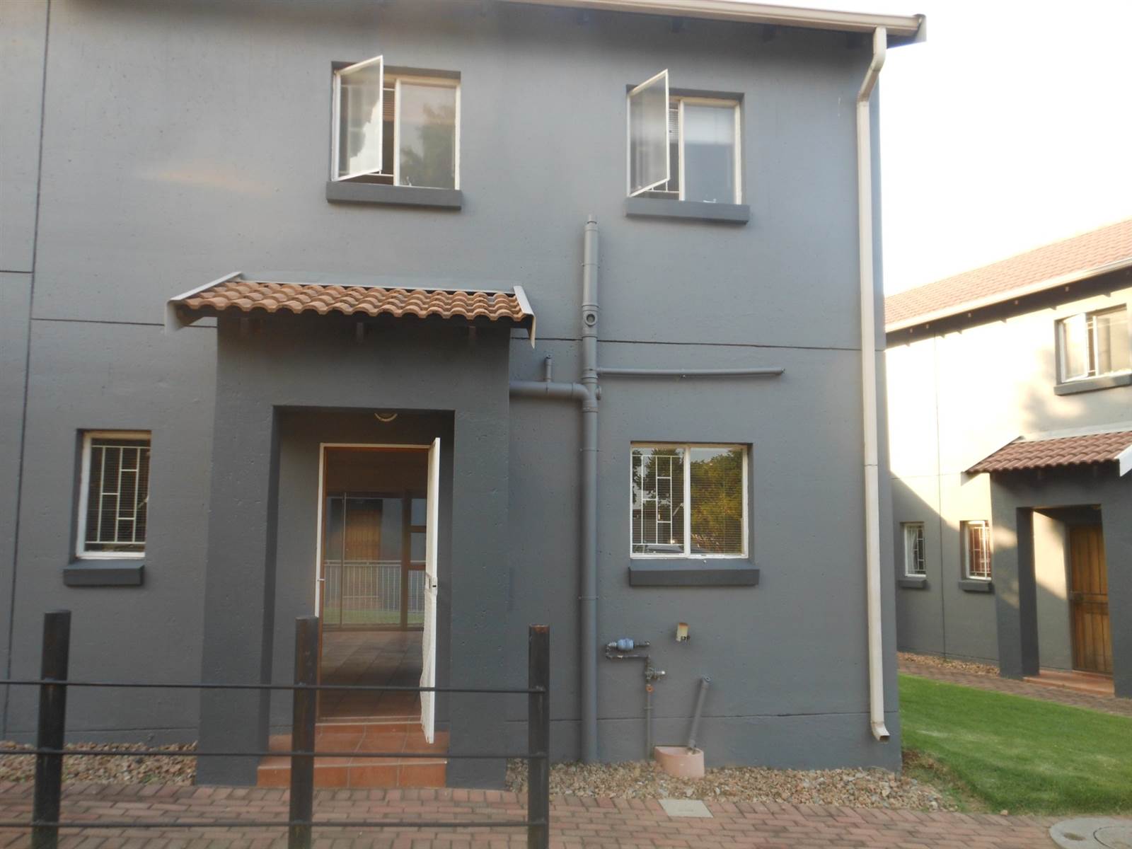 2 Bed Duplex in Greenstone Hill photo number 1