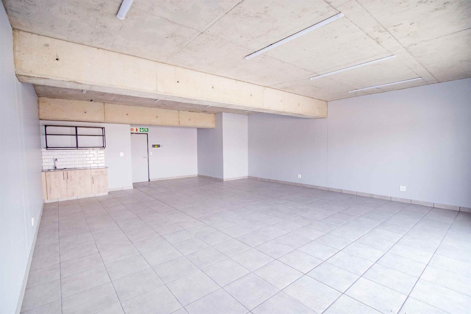 70  m² Commercial space in Bramley photo number 3