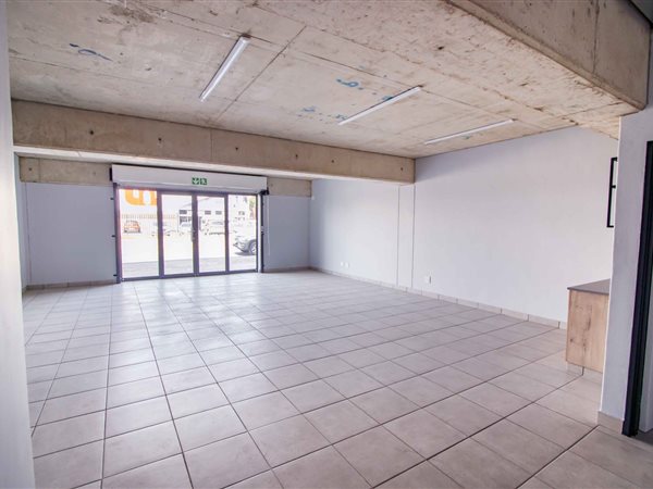 70  m² Commercial space in Bramley