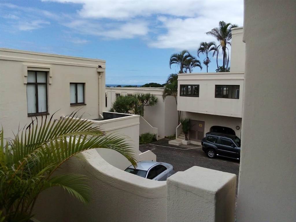 3 Bed Apartment in La Lucia photo number 8