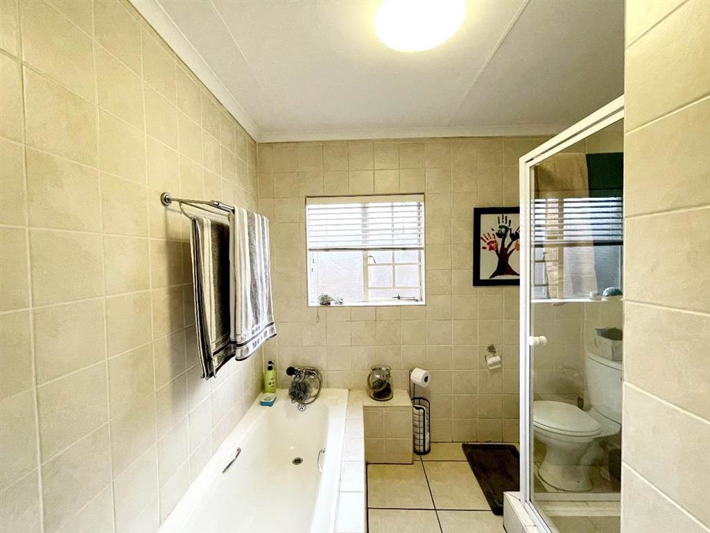 3 Bed Townhouse in Eldoraigne photo number 13