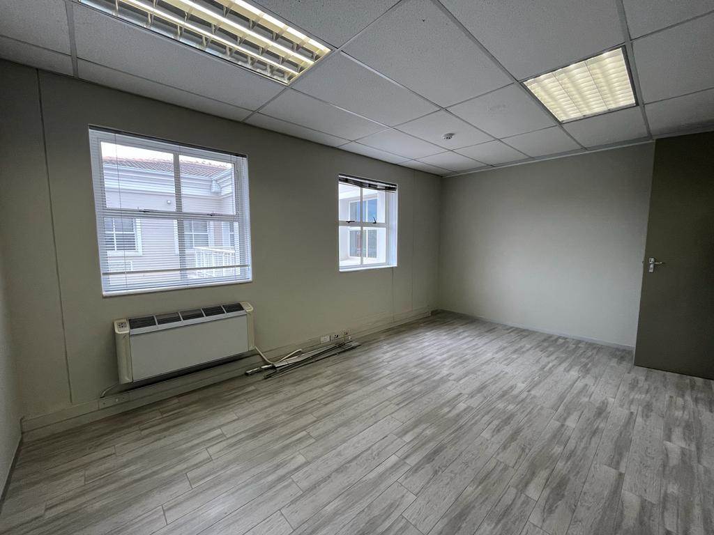 25  m² Commercial space in Bryanston photo number 10