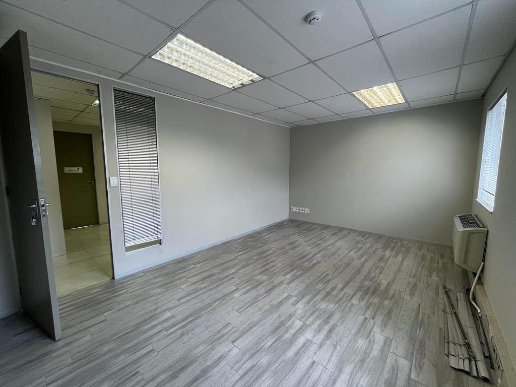 25  m² Commercial space in Bryanston photo number 7