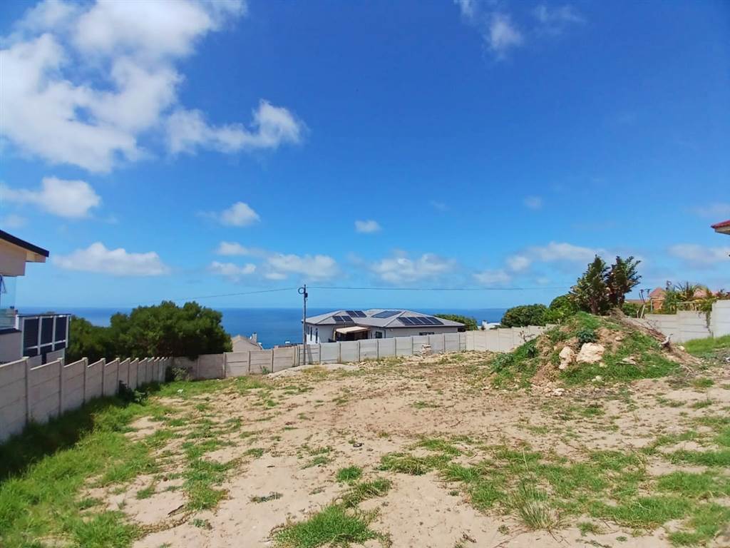 770 m² Land available in Dana Bay photo number 3