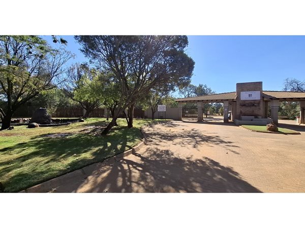 3 200 m² Land 3 200 m² Land
