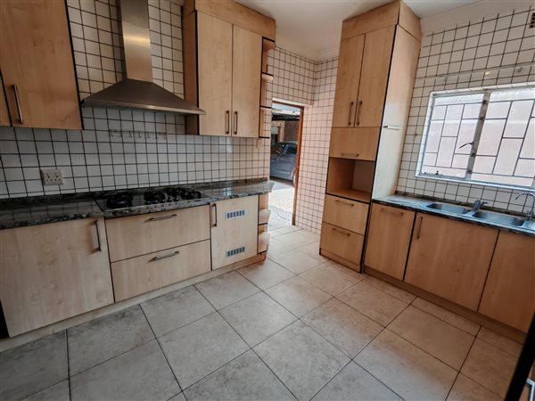 3 Bedroom House 3 Bedroom House