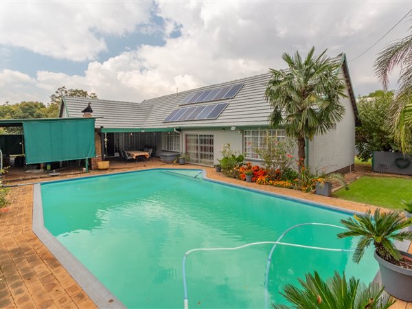 3 Bedroom House 3 Bedroom House