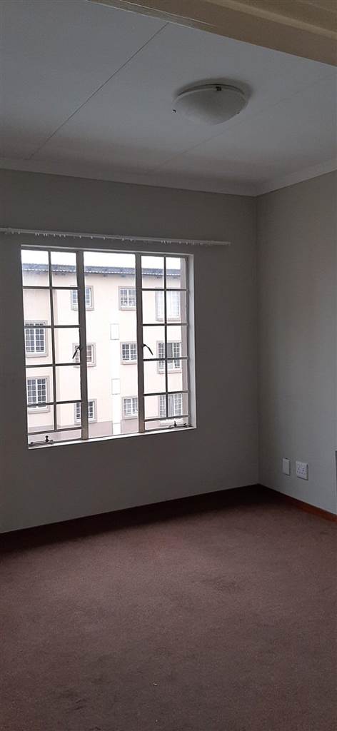 2 Bed Apartment in Evander photo number 4