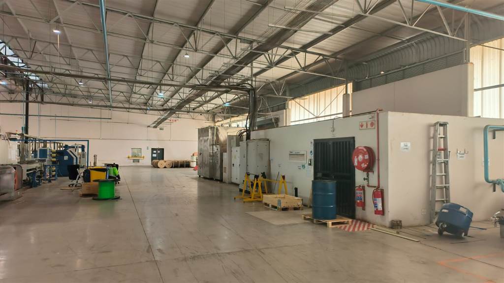 6099  m² Industrial space in Silverton photo number 3