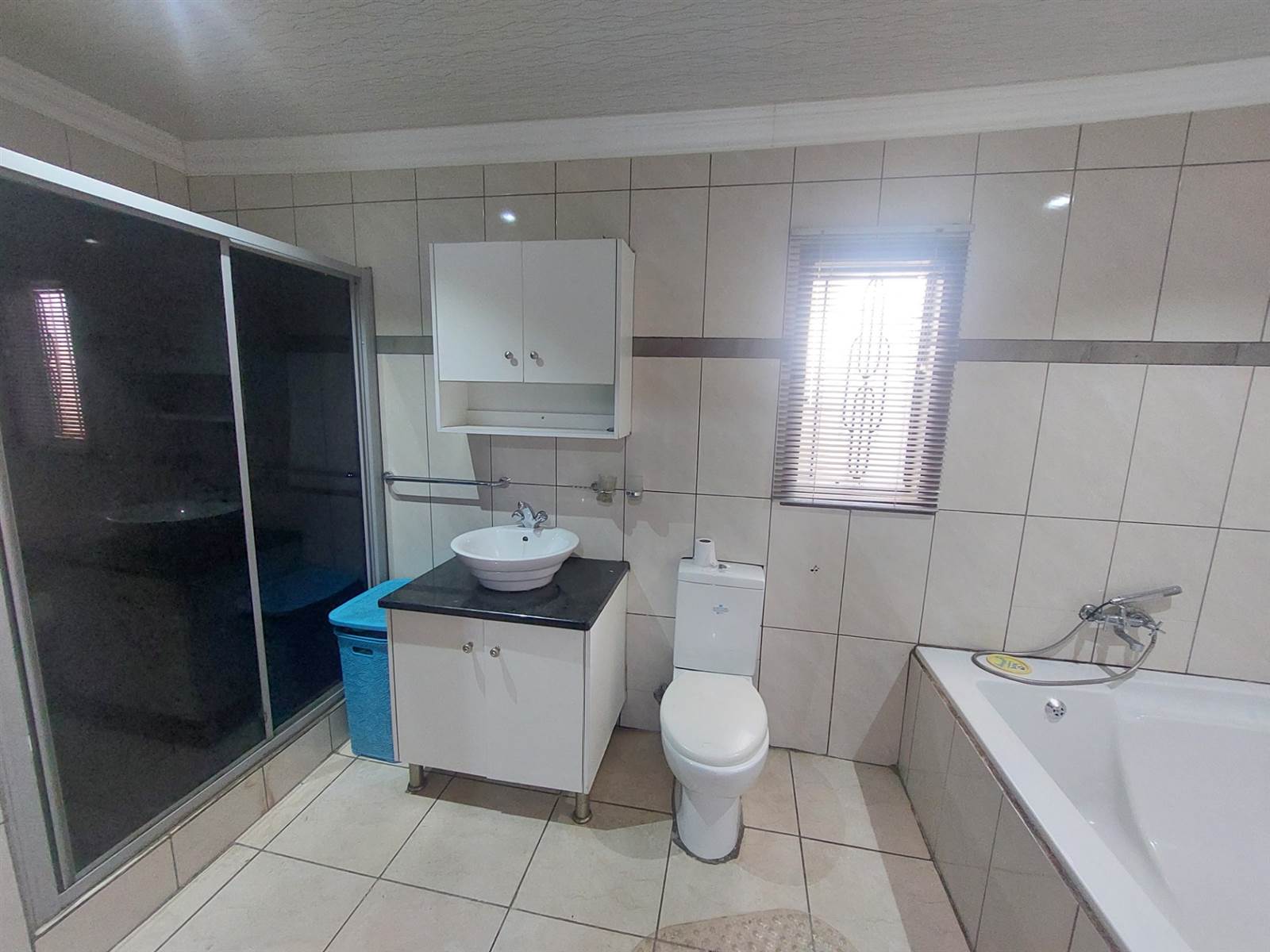 3 Bed House in Bophelong photo number 9