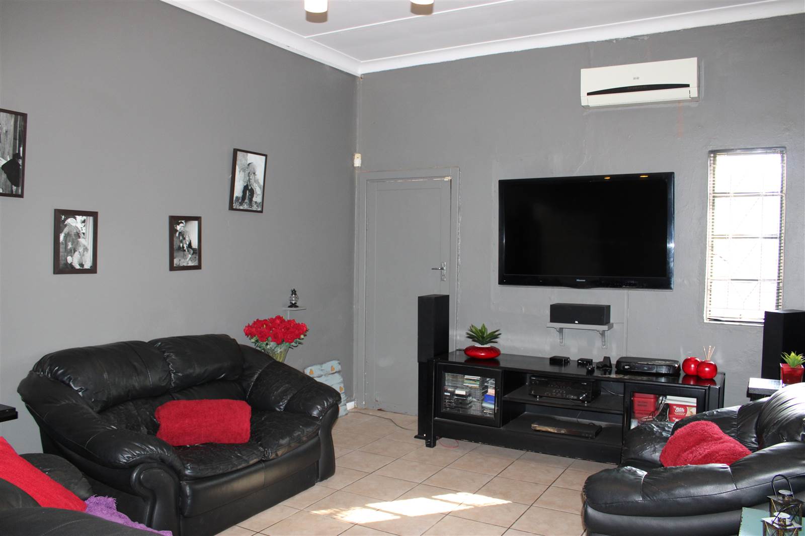 4 Bed House in Bo Dorp photo number 21
