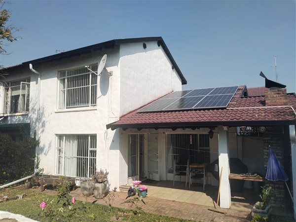 3 Bedroom Townhouse 3 Bedroom Townhouse