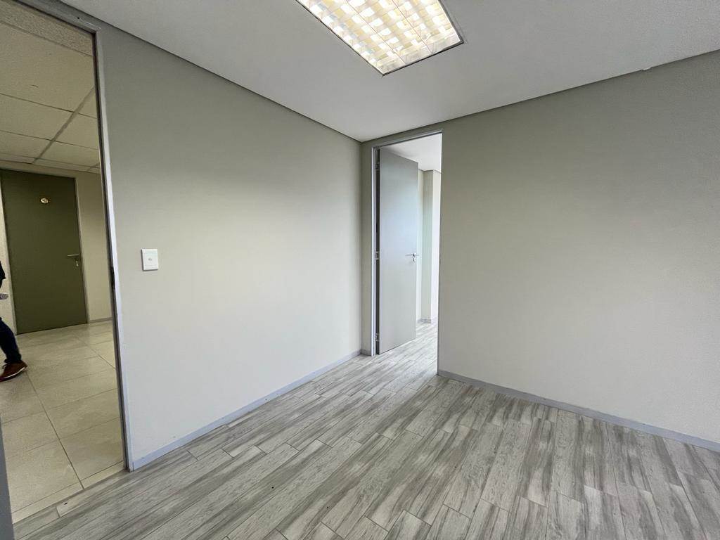 45  m² Commercial space in Bryanston photo number 12