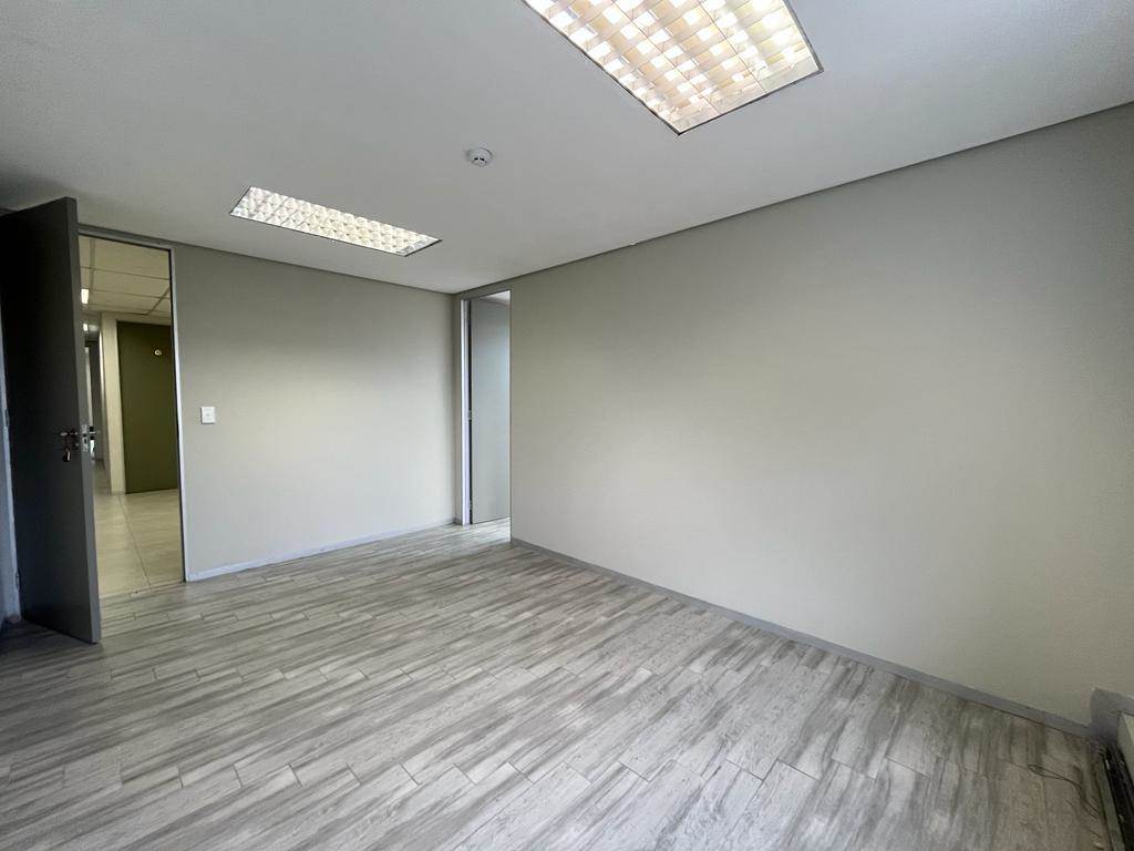 45  m² Commercial space in Bryanston photo number 10