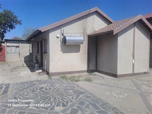 House in Rustenburg North