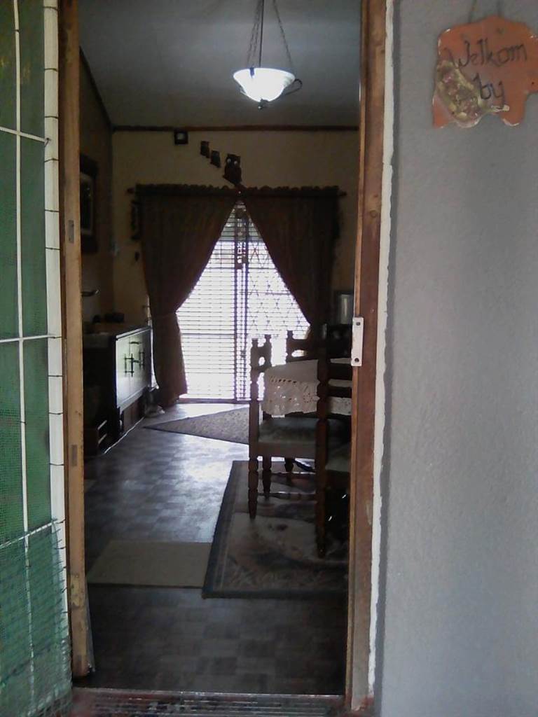 4 Bed House in Secunda Central photo number 13