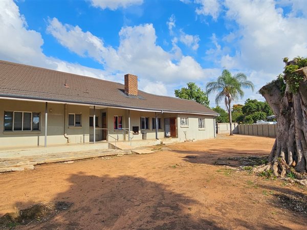 7 Bedroom House 7 Bedroom House