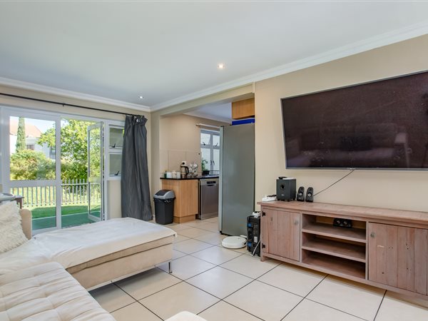 3 Bedroom Townhouse 3 Bedroom Townhouse
