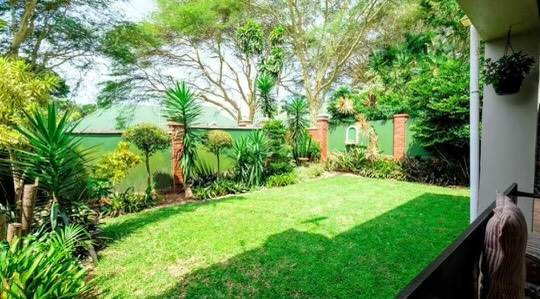 4 Bed Townhouse in Mt Edgecombe photo number 3