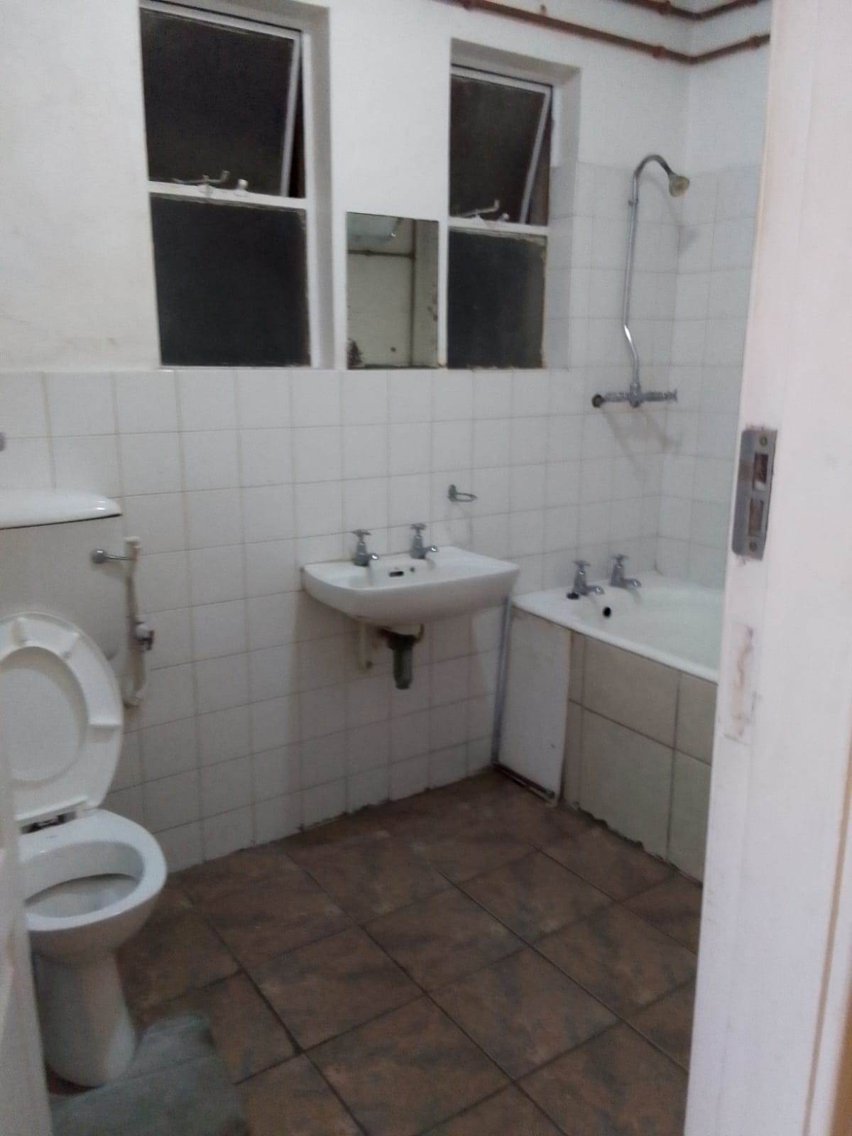 1 Bed Apartment in Durban CBD photo number 18