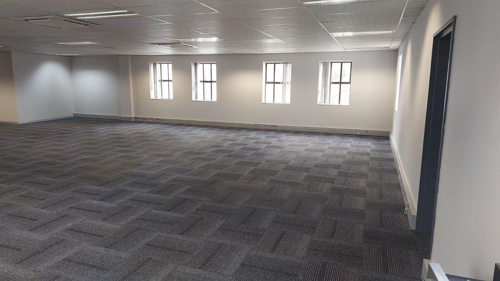 386  m² Commercial space in Bryanston photo number 5